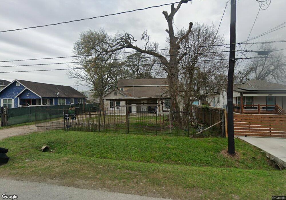 735 Apache St, Houston, TX 77022 - photo 1