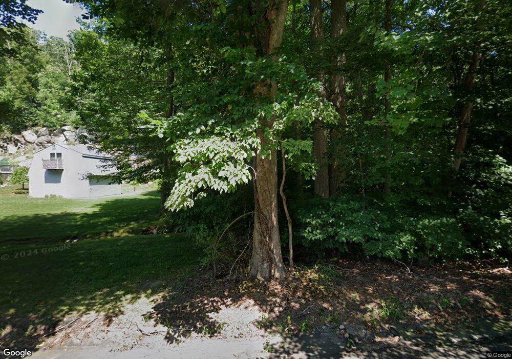 42 Morris Hubbard Rd, Higganum, CT 06441 - photo 1