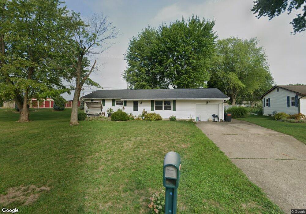 200 Meadow Dr, Circleville, OH 43113 - photo 1