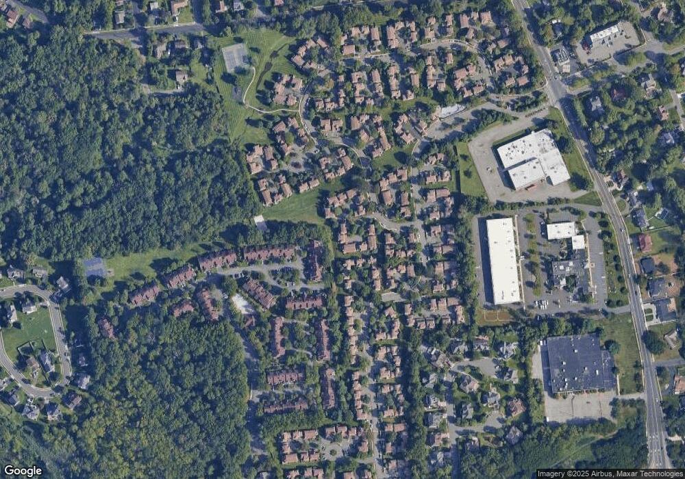 14 Carriage Place, Edison, NJ 08820 - photo 1