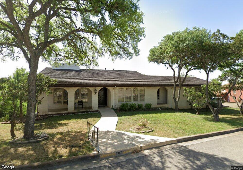 707 S Loop St, San Marcos, TX 78666 - photo 1
