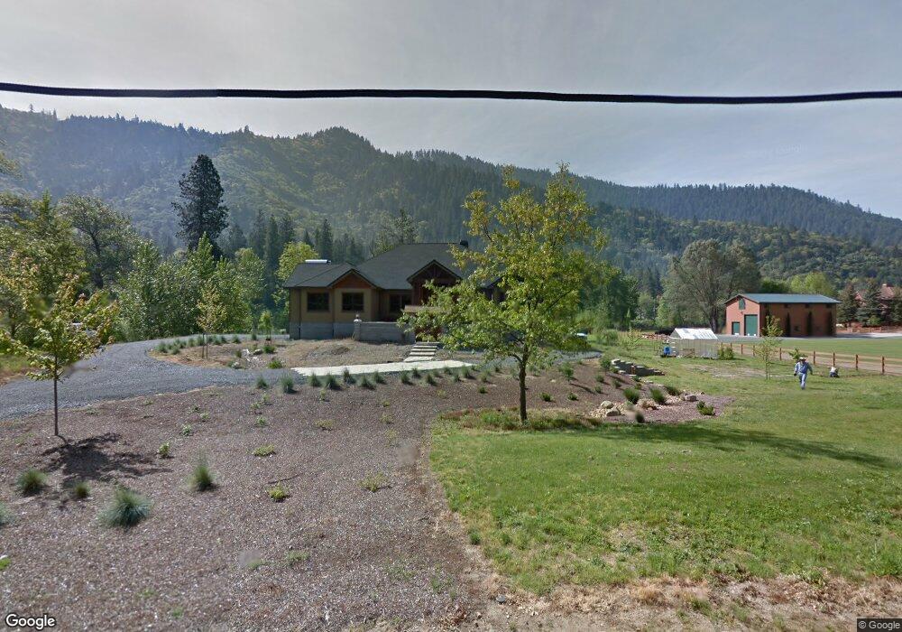 227 Fielder Ln, Grants Pass, OR 97526 - photo 1