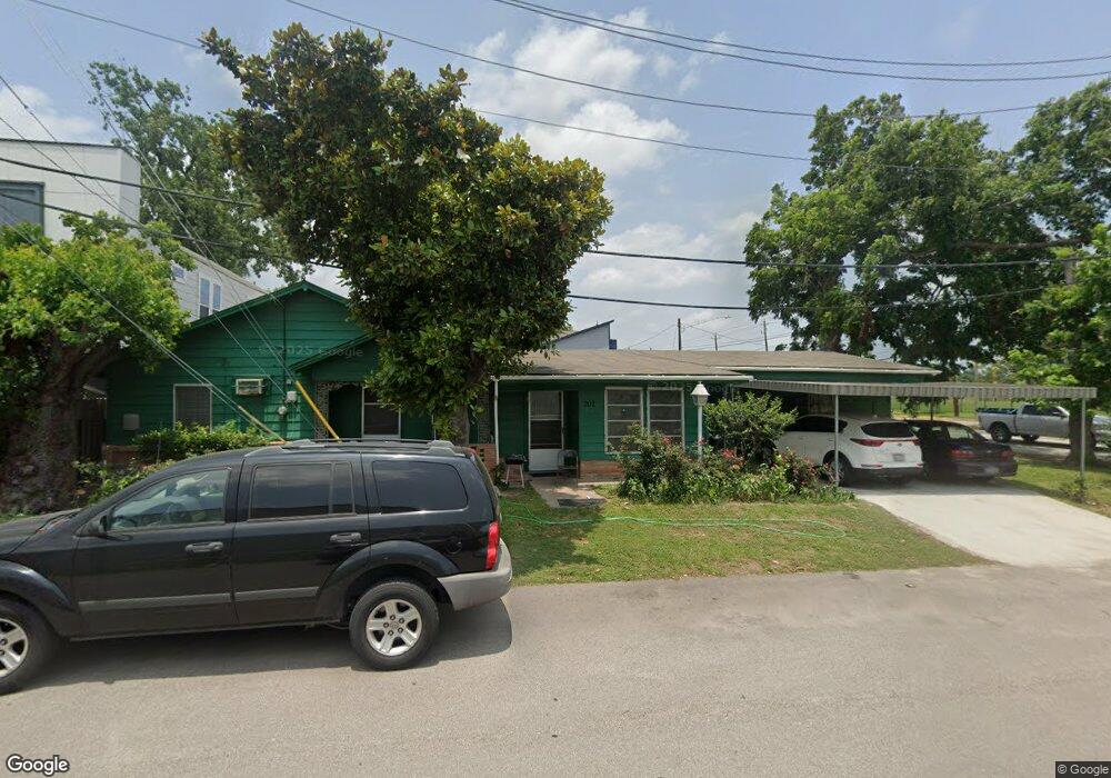 202 Marathon St, Houston, TX 77018 - photo 1