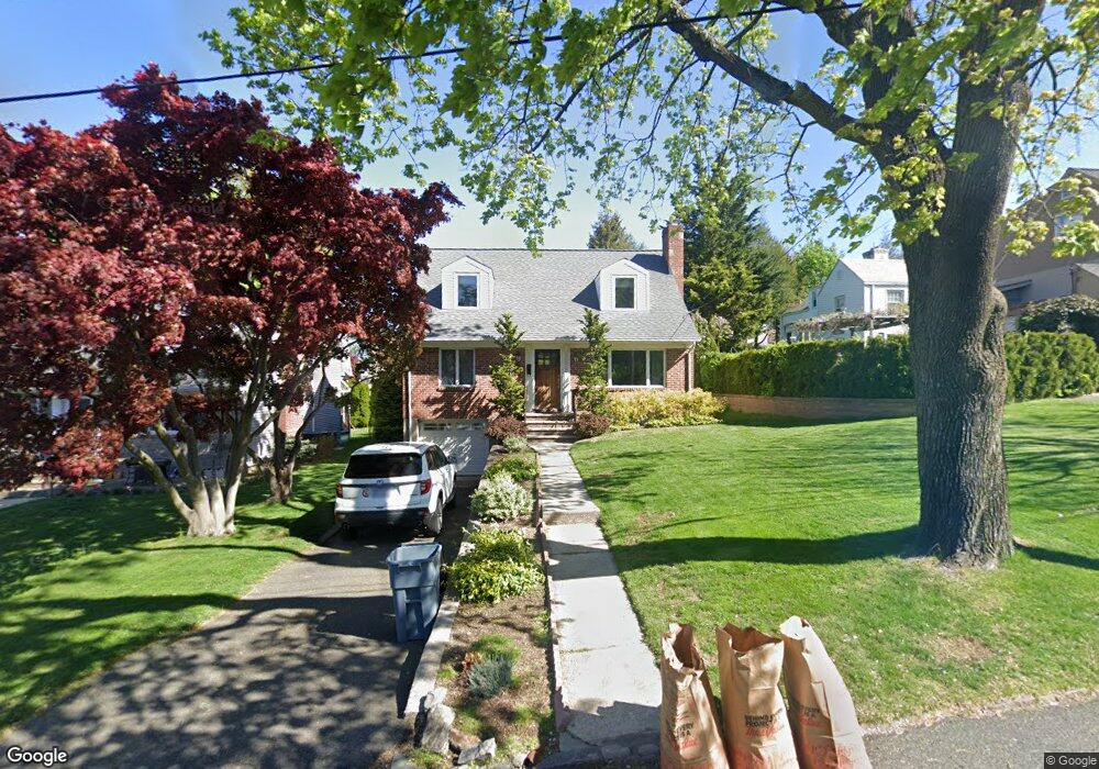 31 Stebbins Ave, Eastchester, NY 10709 - photo 1