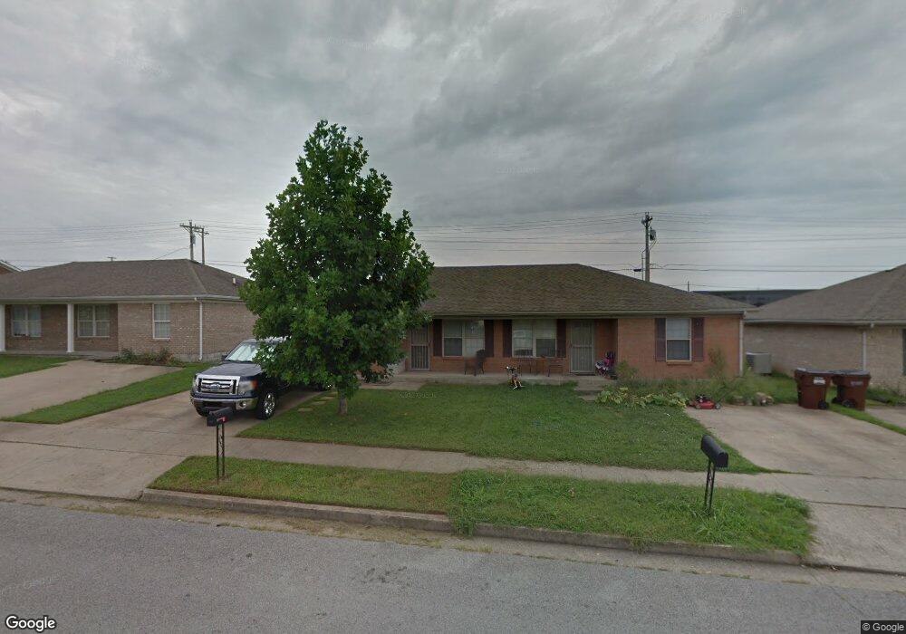 1040 Pinoak Dr unit 1042, Nicholasville, KY 40356 - photo 1