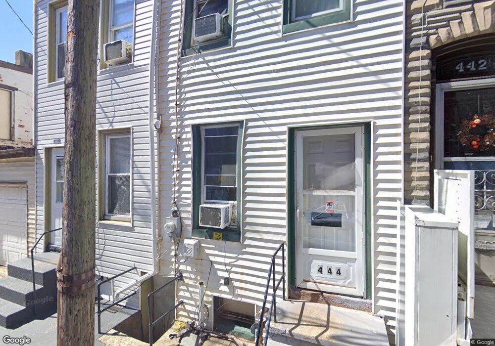 446 Pearl St, Reading, PA 19602 - photo 1