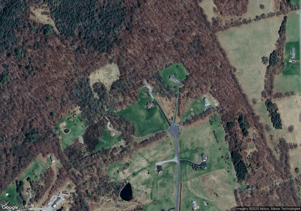 87 Riley Rose Ln, Honesdale, PA 18431 - photo 1