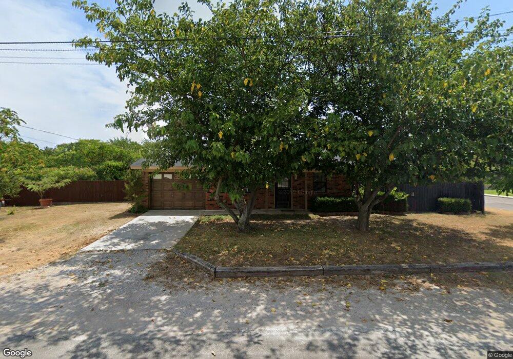 400 N Trenchard St, Decatur, TX 76234 - photo 1