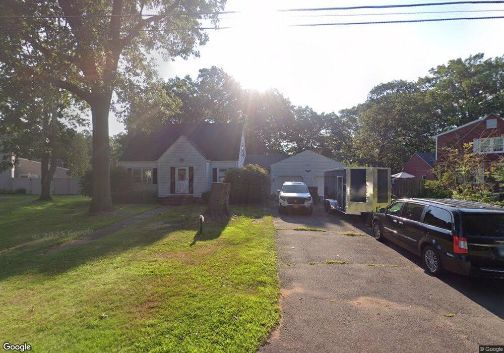 10 Pine Dr, Windsor Locks, CT 06096 - photo 1