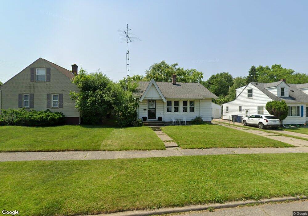 2609 Raskob St, Flint, MI 48504 - photo 1