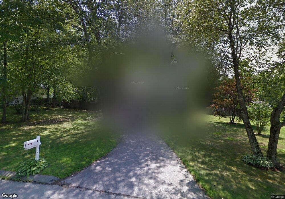 9 Regina St, Hudson, NH 03051 - photo 1