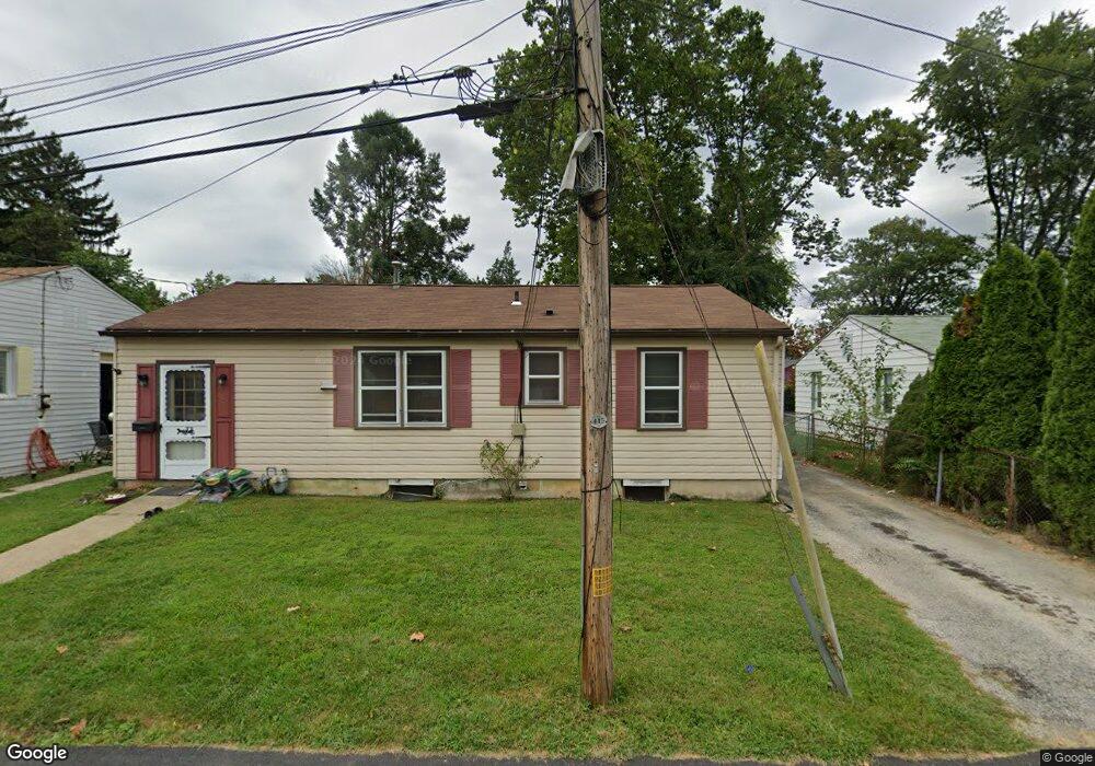 405 Boston Ct, Wallingford, PA 19086 - photo 1