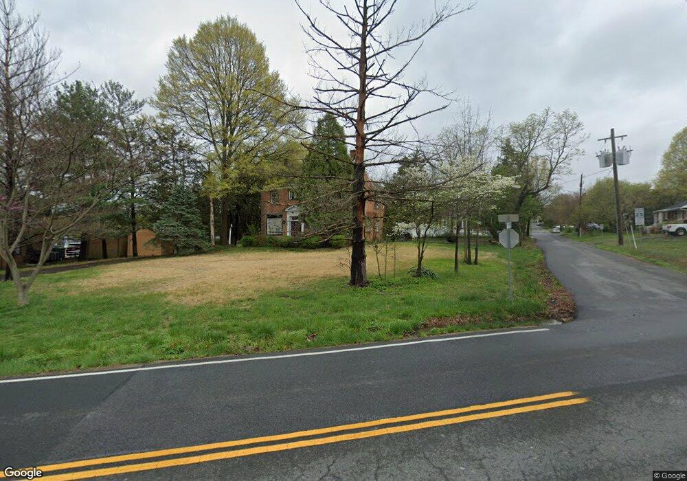 6345 S Kings Hwy, Alexandria, VA 22306 - photo 1