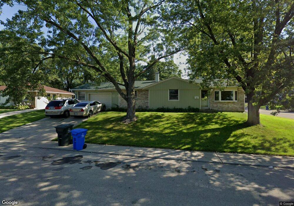 300 Amarillo Dr, Carpentersville, IL 60110 - photo 1