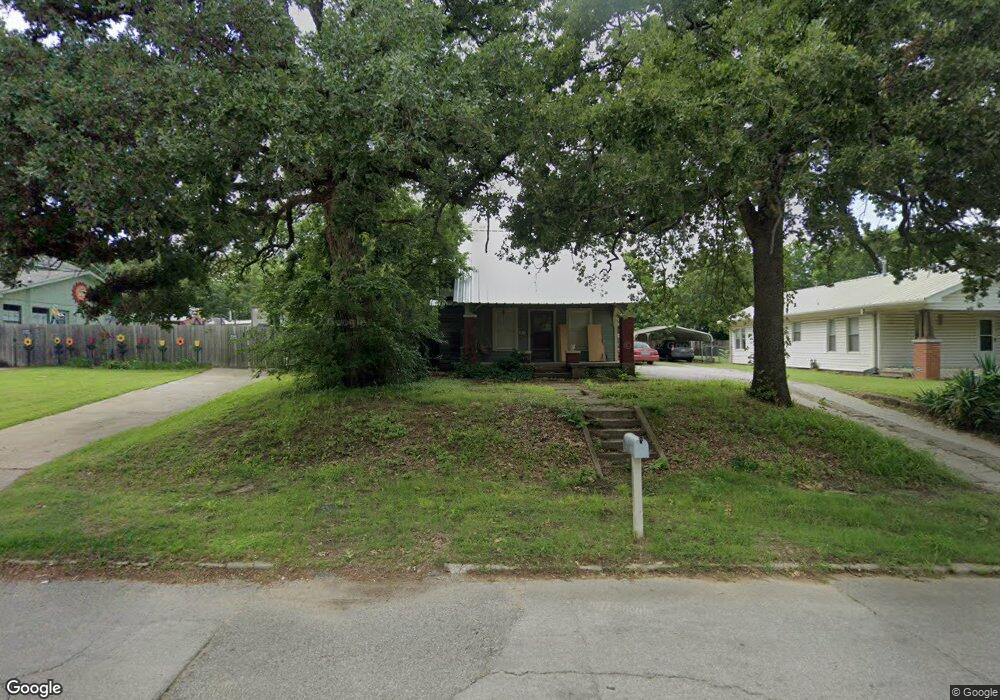 617 D St SE, Ardmore, OK 73401 - photo 1
