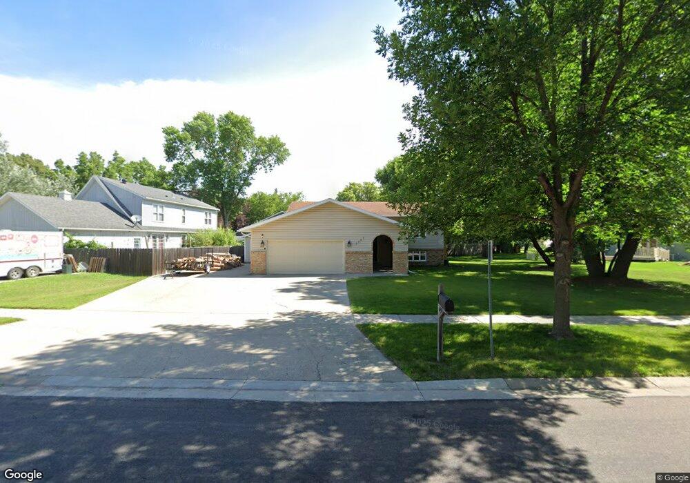 2207 15th Ave S, Fargo, ND 58103 - photo 1