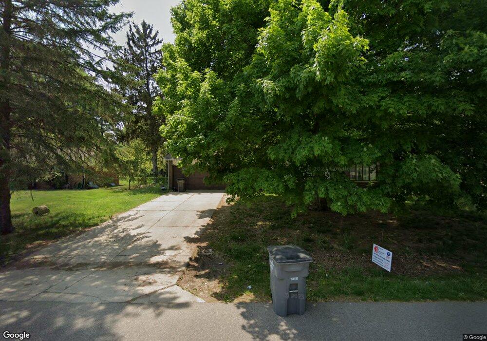 56745 Pinecrest Dr, Elkhart, IN 46516 - photo 1