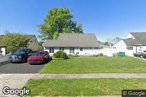37 Jolly Ln, Levittown, PA 19055
