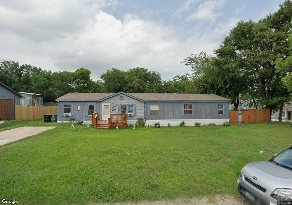 501 W Collins St, Denison, TX 75020 - photo 1