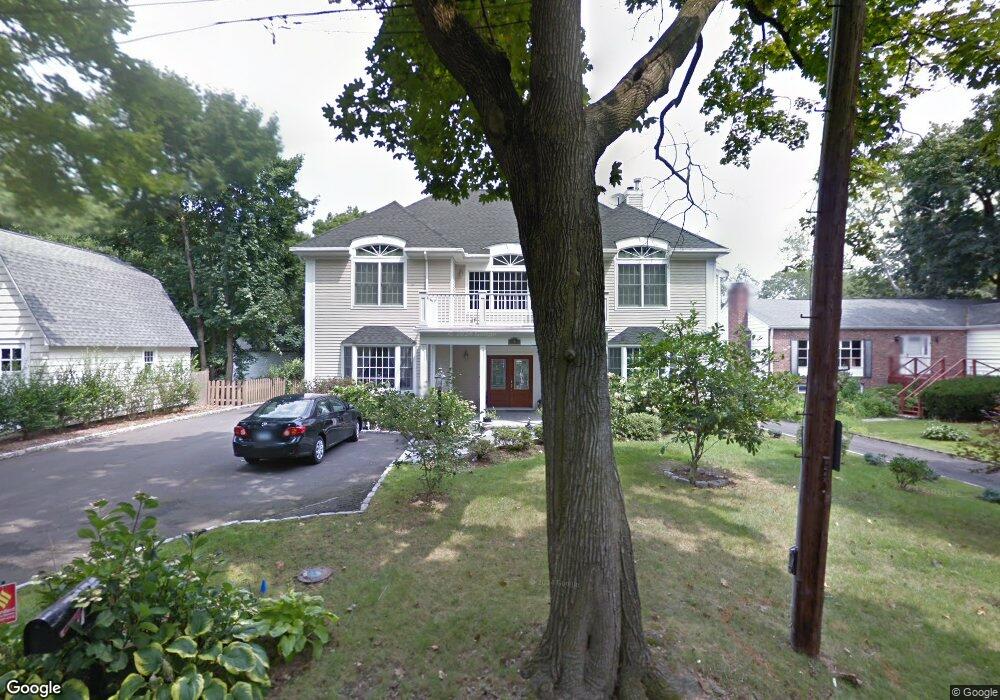 7 Meyer Place, Riverside, CT 06878 - photo 1