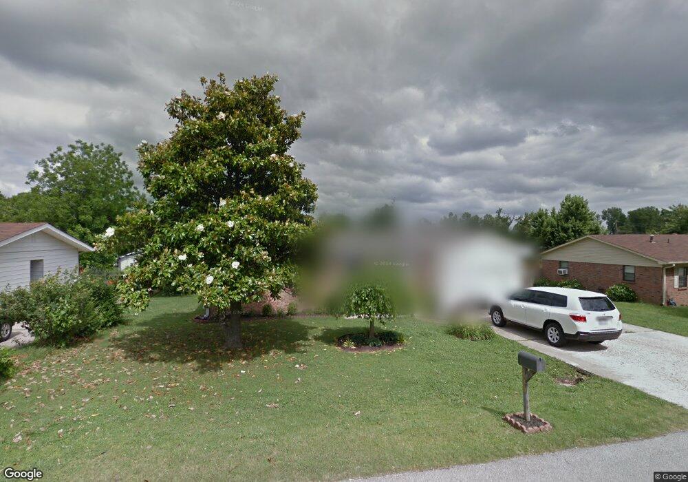 205 Walnut Dr, Paragould, AR 72450 - photo 1