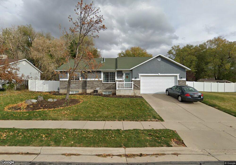 174 N 700 W, Layton, UT 84041 - photo 1