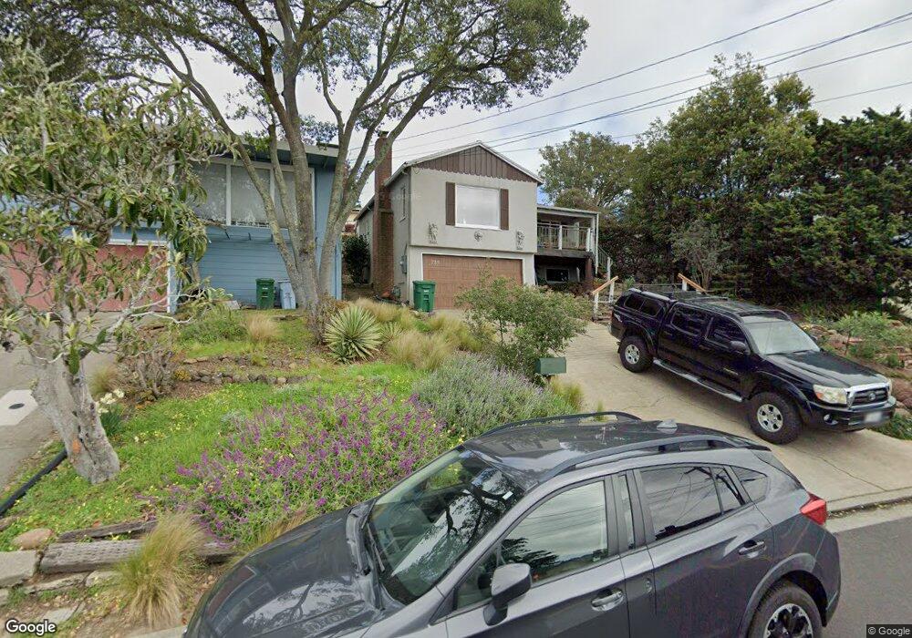 739 Grizzly Peak Blvd, Berkeley, CA 94708 - photo 1