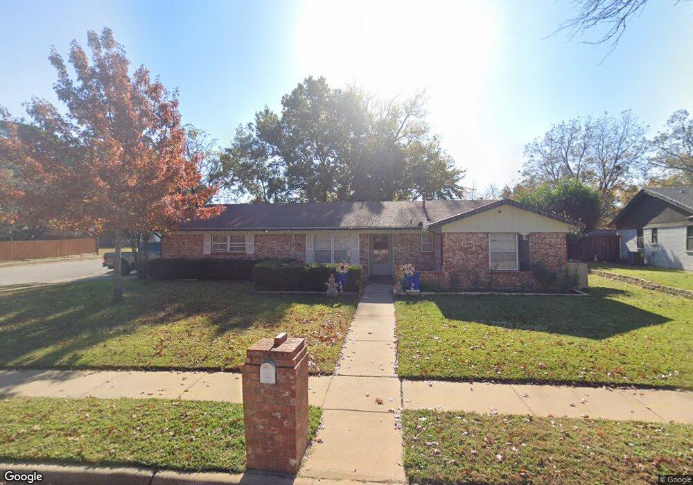 1820 Knoxville Dr, Bedford, TX 76022 - photo 1