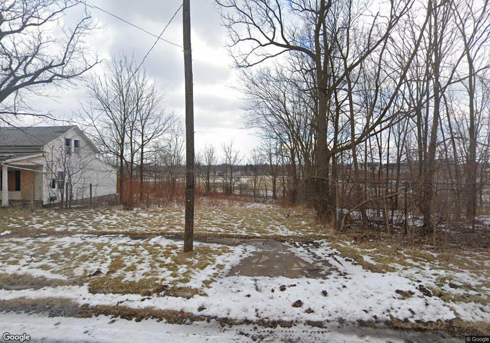 2224 W Kearsley St, Flint, MI 48503 - photo 1