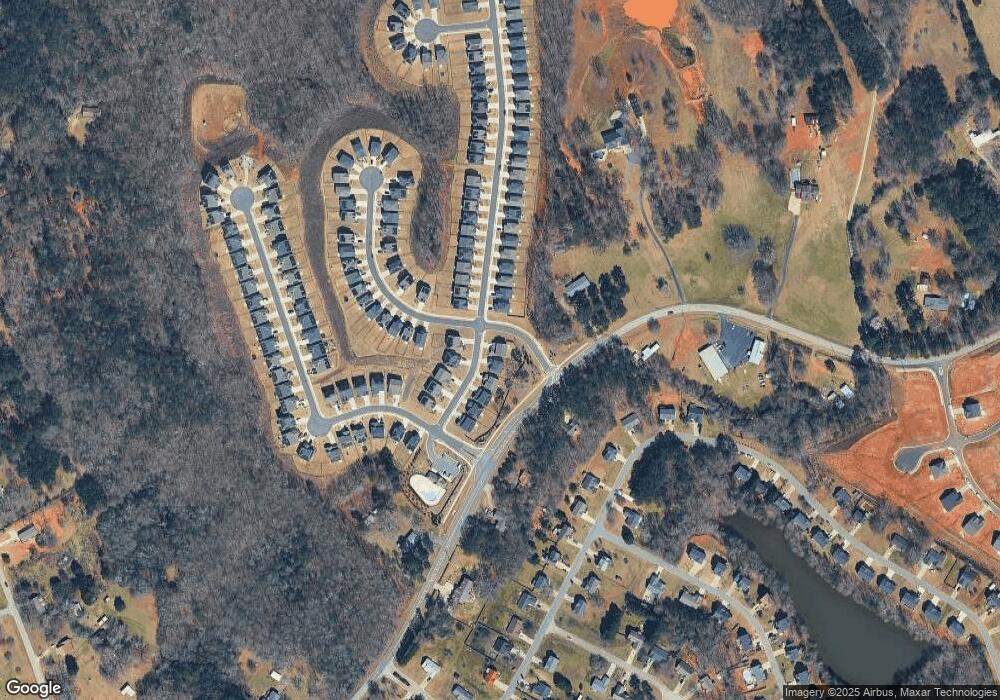 66 Nolana Dr, Commerce, GA 30529 - photo 1