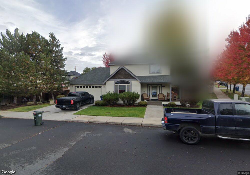 63578 Stacy Ln, Bend, OR 97701 - photo 1