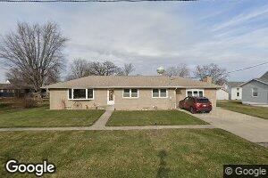 206 E 2nd St, Atkinson, IL 61235
