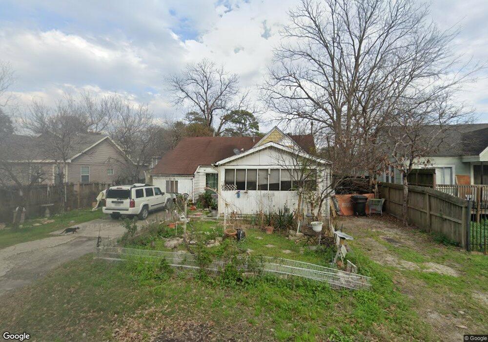 4702 Siegel St, Houston, TX 77009 - photo 1