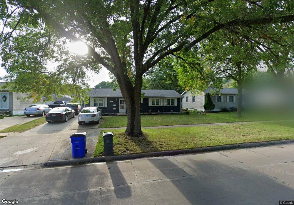 210 Wiley Blvd NW, Cedar Rapids, IA 52405 - photo 1