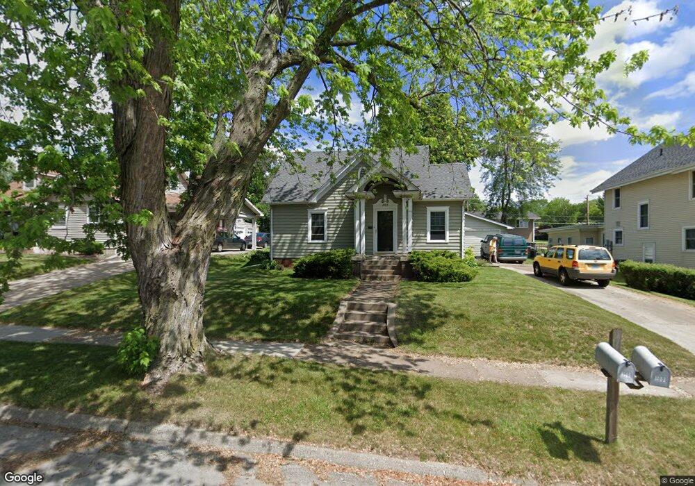 1405 W 19th St, Cedar Falls, IA 50613 - photo 1