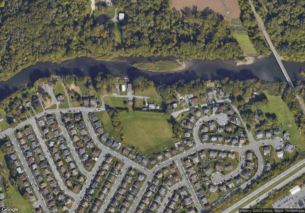 1020 Tiny Ln, Reading, PA 19605 - photo 1