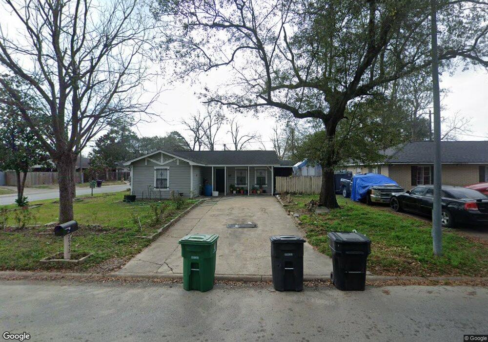 2952 Fleetwood St, Houston, TX 77093 - photo 1