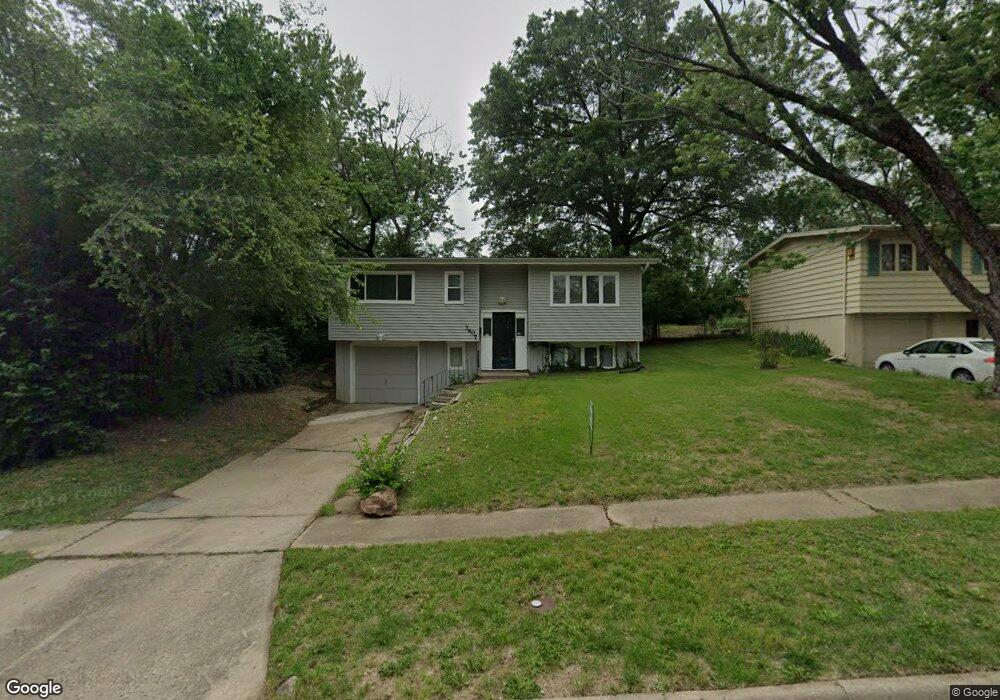 3407 SW Twilight Dr, Topeka, KS 66614 - photo 1