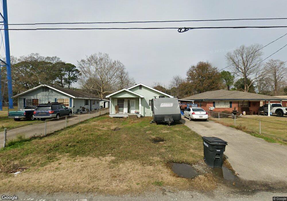 1358 Julia St, New Iberia, LA 70560 - photo 1