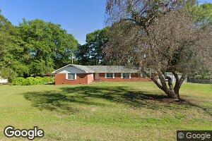 411 Lakeview Dr, Sycamore, GA 31790