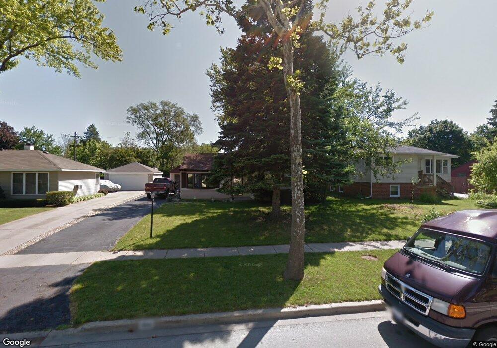 3604 Jay Ln, Rolling Meadows, IL 60008 - photo 1