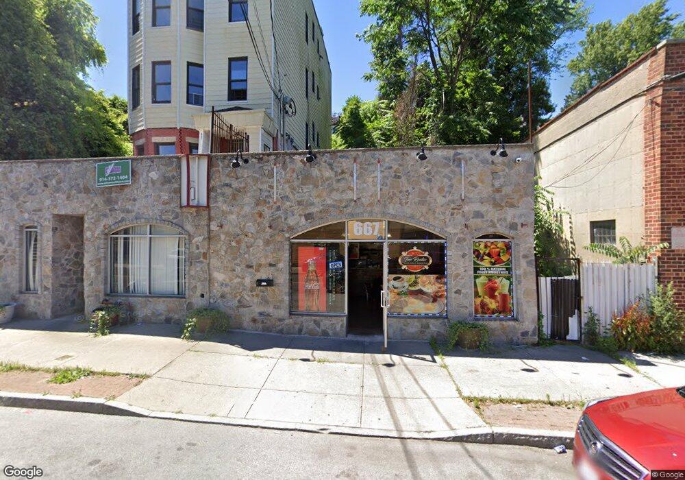 667 Nepperhan Ave unit 1, Yonkers, NY 10703 - photo 1