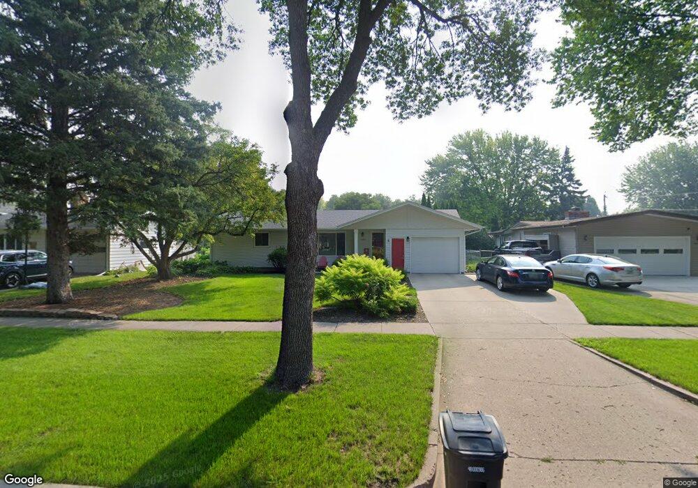 2405 Evergreen Rd N, Fargo, ND 58102 - photo 1