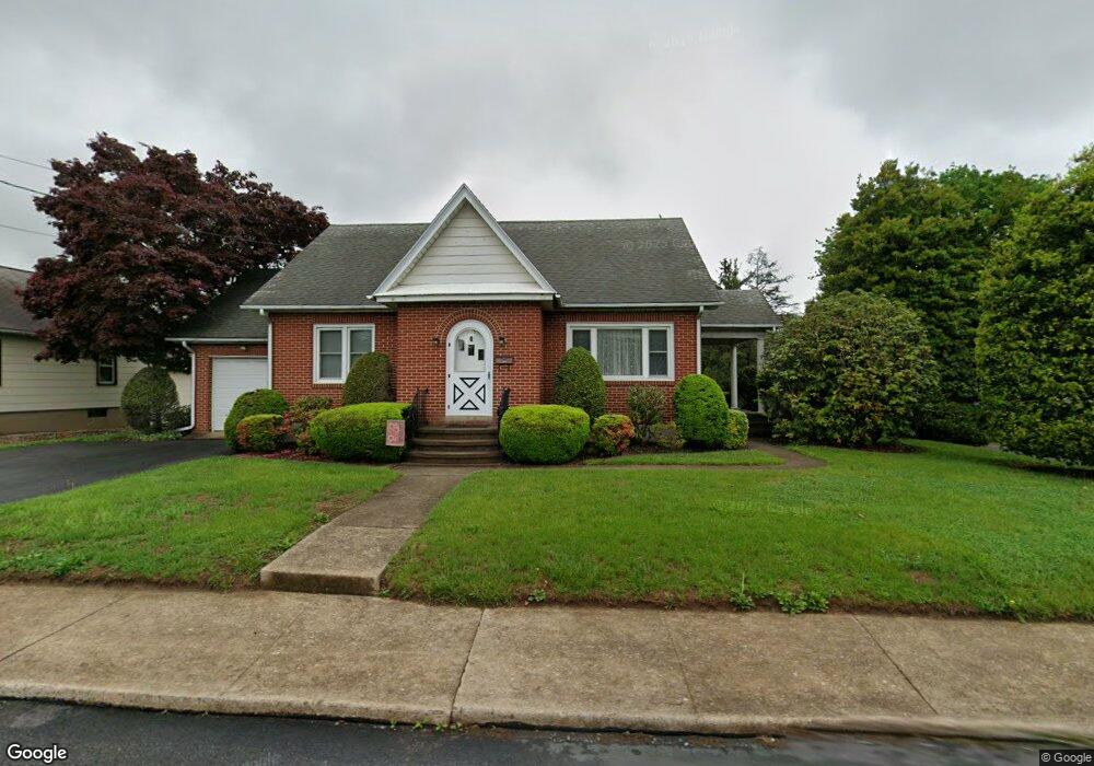 309 E Noble Ave, Shoemakersville, PA 19555 - photo 1