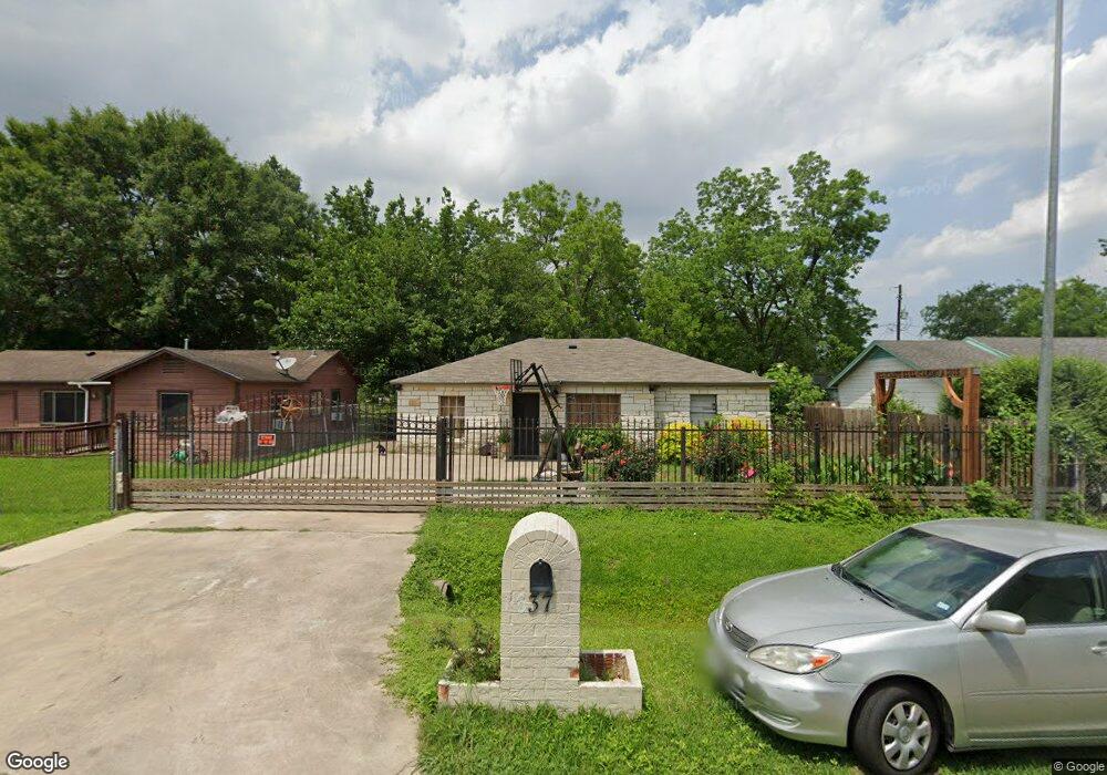7637 W Knoll St, Houston, TX 77028 - photo 1