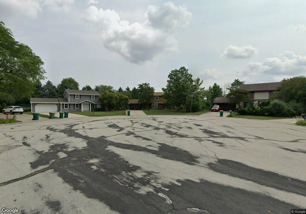 W159N10166 Comanche Ct, Germantown, WI 53022 - photo 1