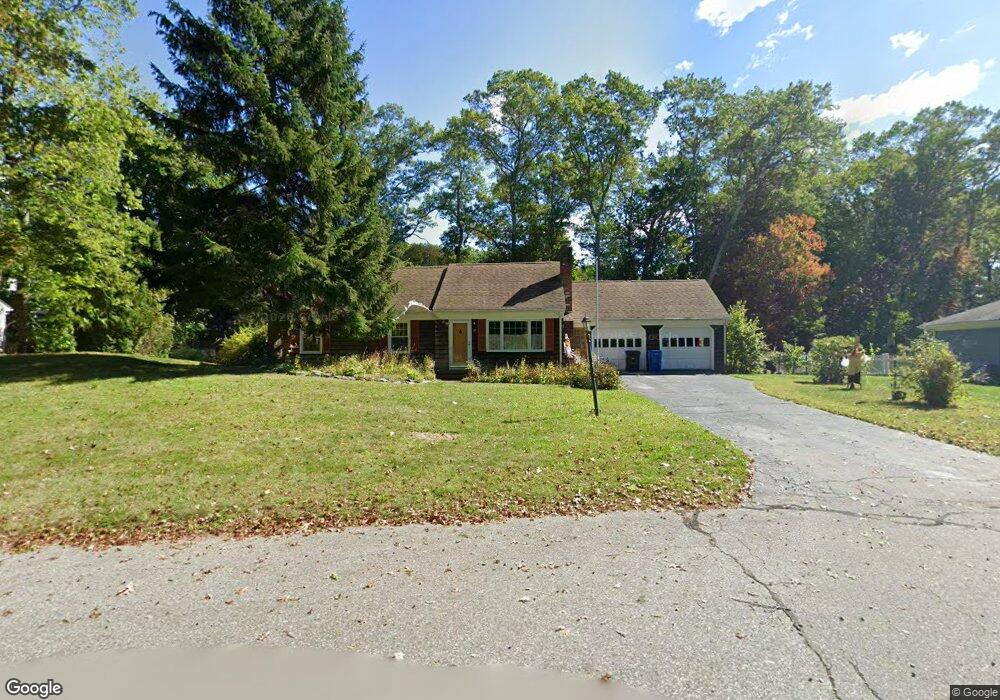 27 Bishop Dr, Cumberland, RI 02864 - photo 1