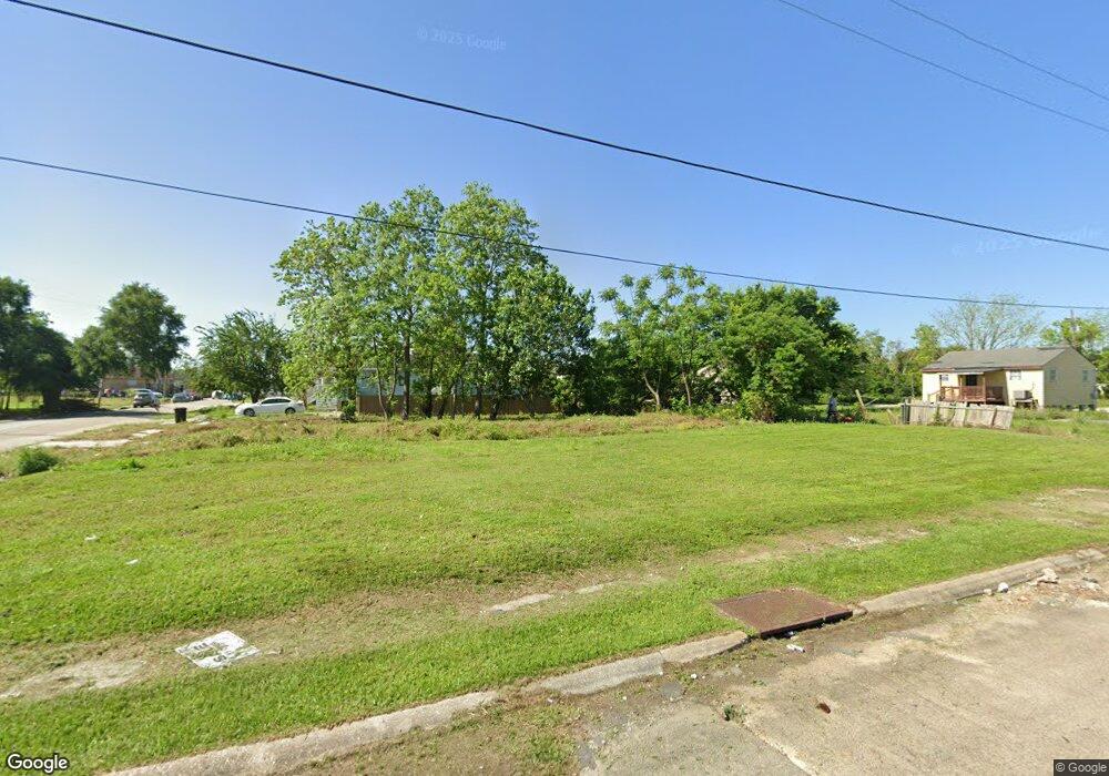 2944 Metropolitan St, New Orleans, LA 70126 - photo 1