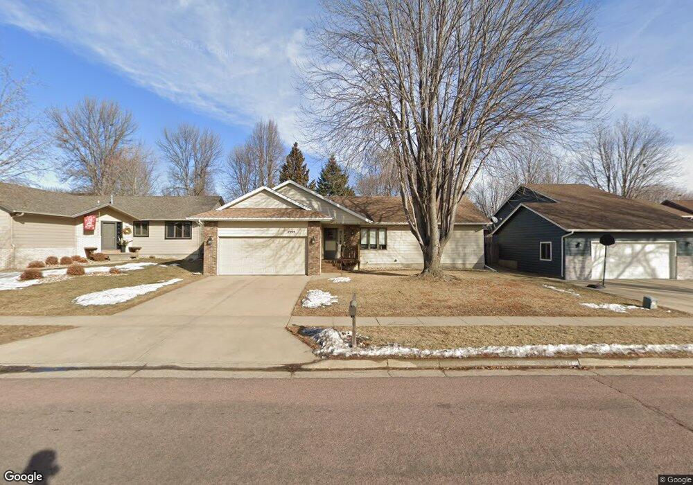 5004 E Fernwood Dr, Sioux Falls, SD 57110 - photo 1
