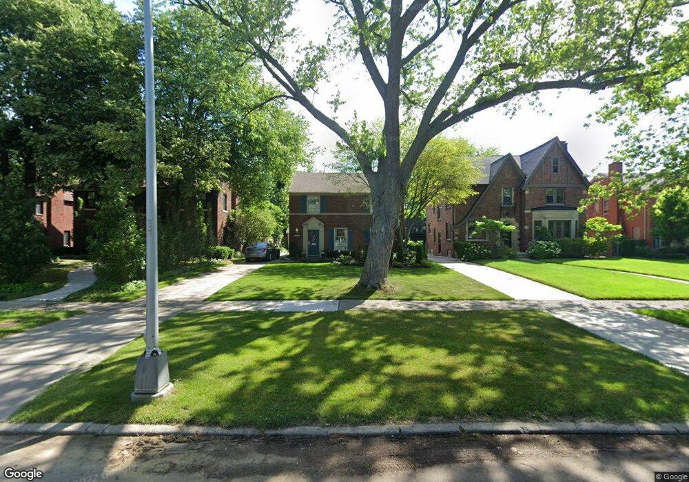 1214 Whittier Rd, Grosse Pointe Park, MI 48230 - photo 1